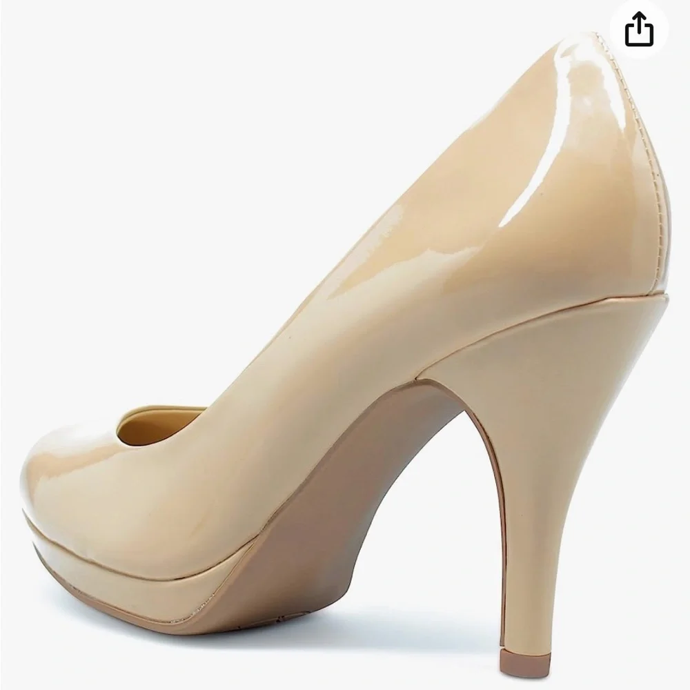 - Marco Republic Rome patent comfort heels neutral size 9